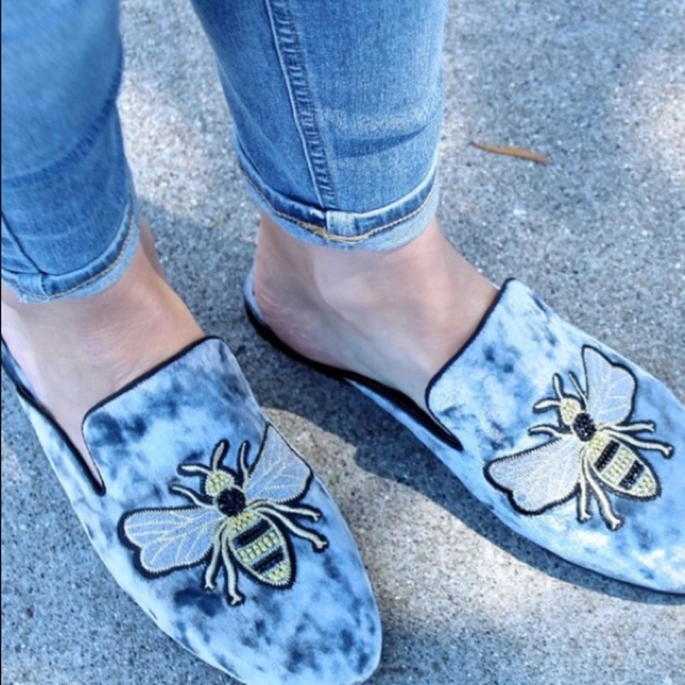 Steve Madden Hugh Blue Velvet Mules Size 7